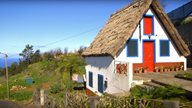 Ein traditionelles Haus samt Strohdach auf Madeira