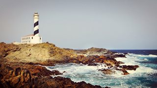Der Favartix Leuchtturm auf Menorca
