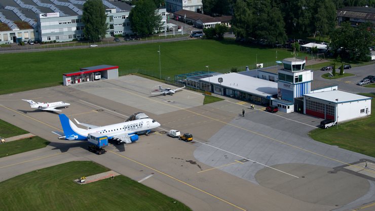 Der kleine Regionalflughafen Altenrhein in St. Gallen