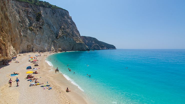 Traumstrand mit Badeurlaubern Porto Katsiki auf Lefkas